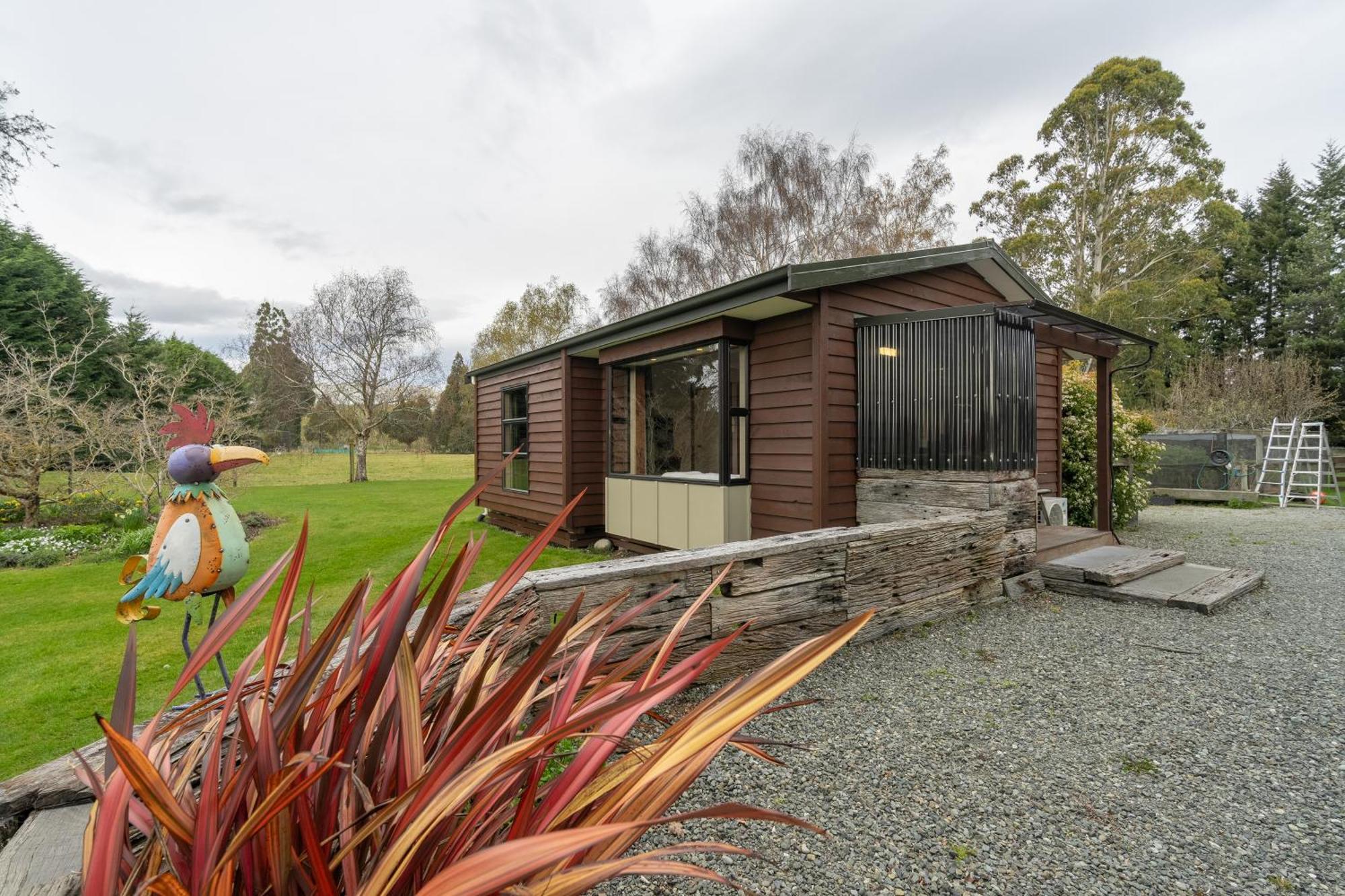 Te Anau Cottage Экстерьер фото