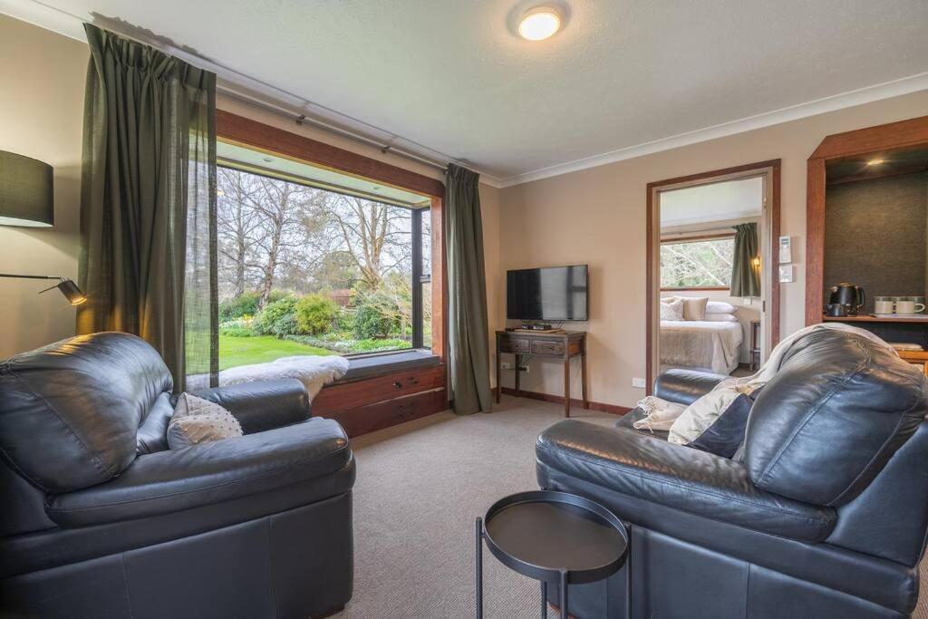 Te Anau Cottage Экстерьер фото